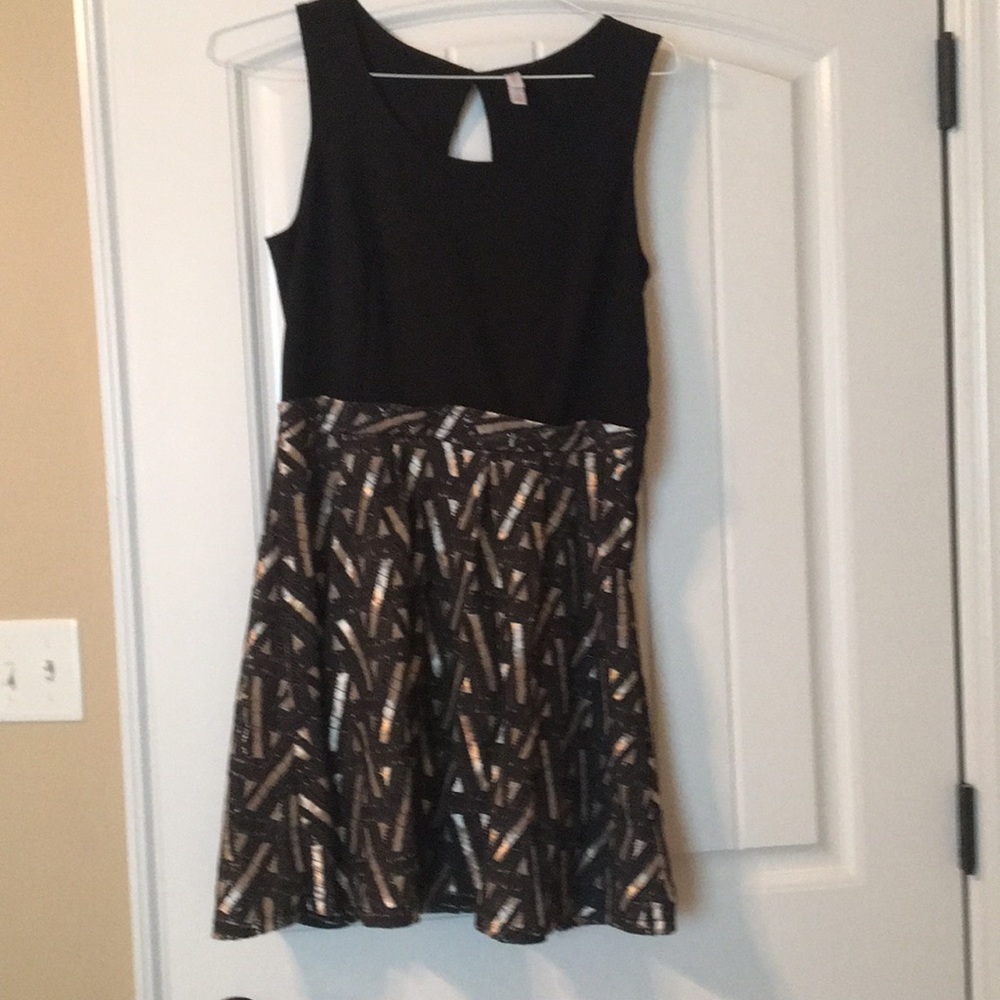 Dress with black and gold lace